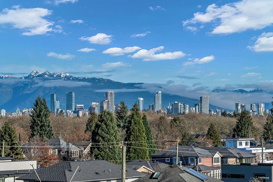 3369 Puget Drive Vancouver, BC - 40