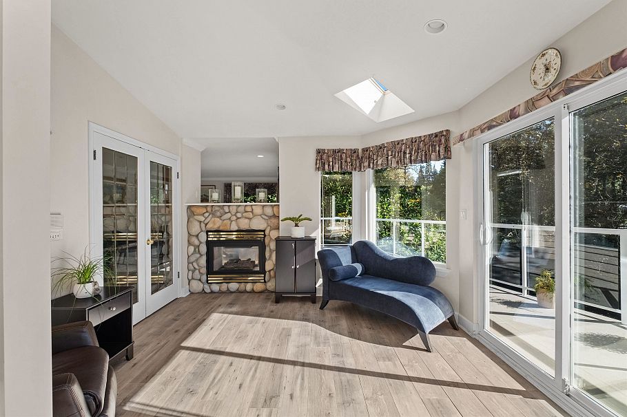 682 Seymour Boulevard North Vancouver, BC - 11