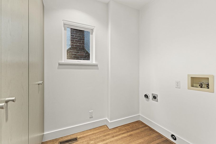 3545 W King Edward Avenue Vancouver, BC - 9