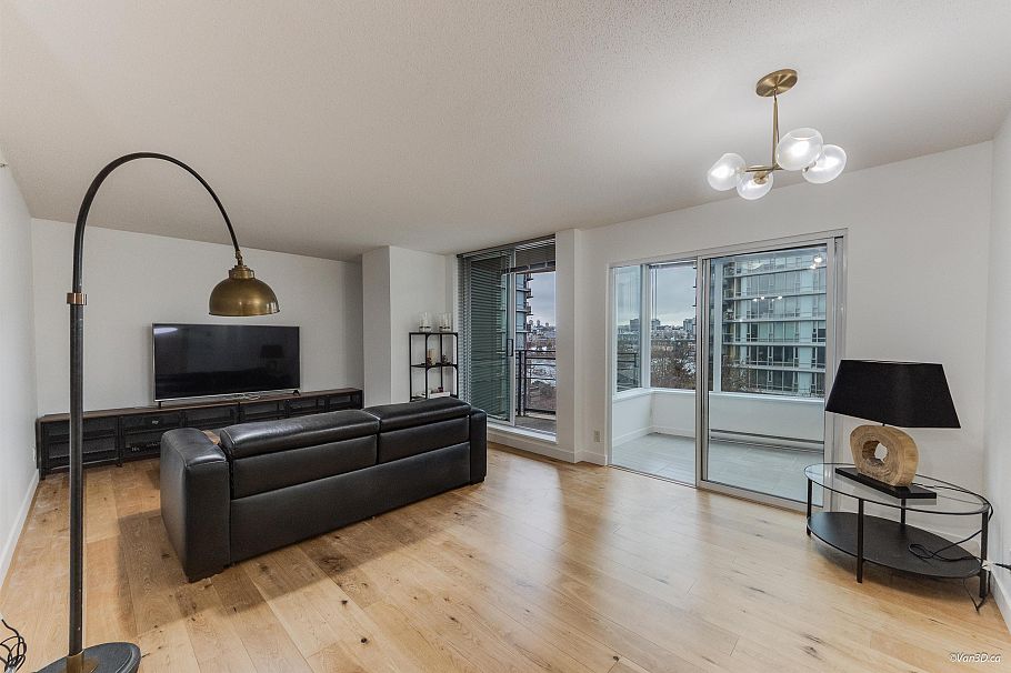 703 33 Smithe Street Vancouver, BC - 9
