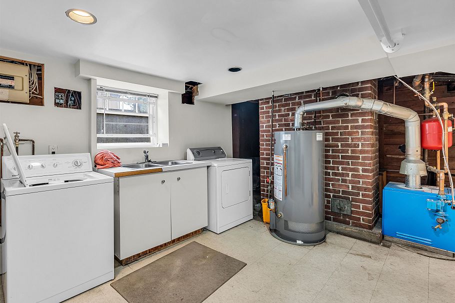 5915 Chester Street Vancouver, BC - 24