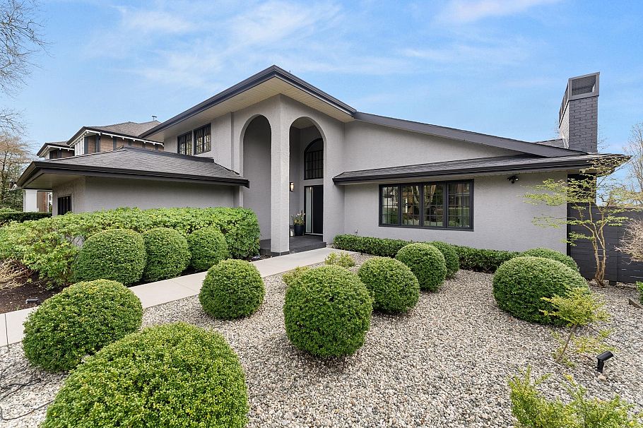 2496 W 36th Avenue Vancouver, BC - 38