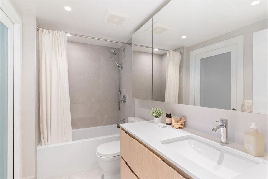 1509 1500 Fern Street North Vancouver, BC - 18