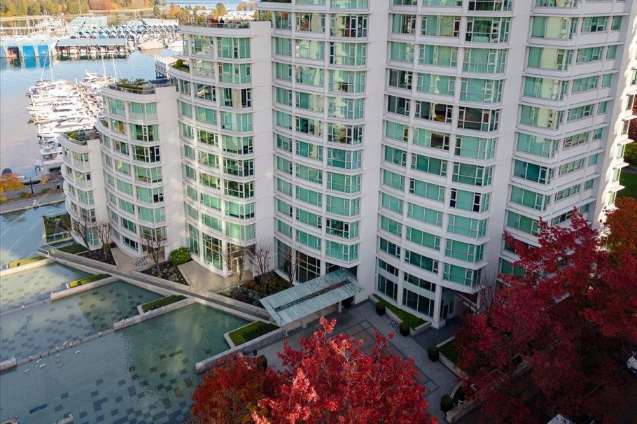 205 1717 Bayshore Drive Vancouver, BC - 38