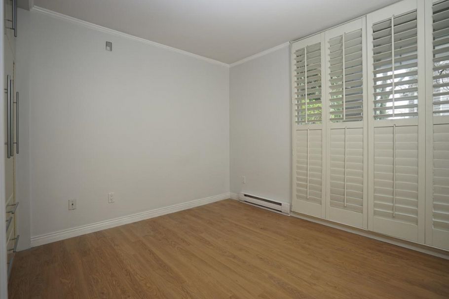 4 8430 Jellicoe Street Vancouver, BC - 8