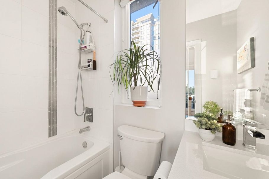 PH2 3939 Knight Street Vancouver, BC - 18