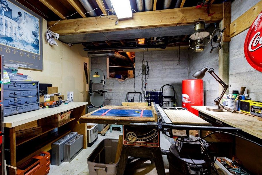 2 261 W 16th Street North Vancouver, BC - 29