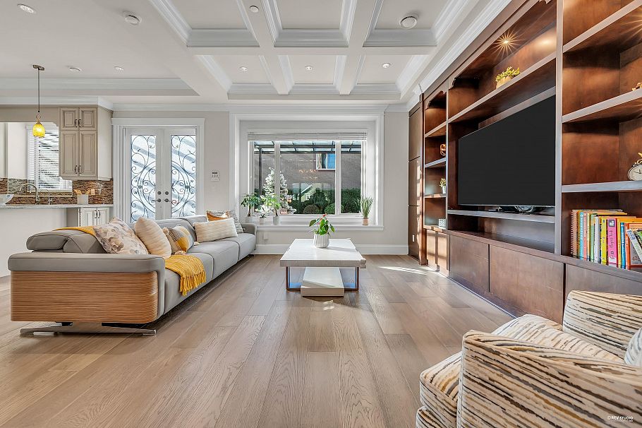 3369 Puget Drive Vancouver, BC - 9