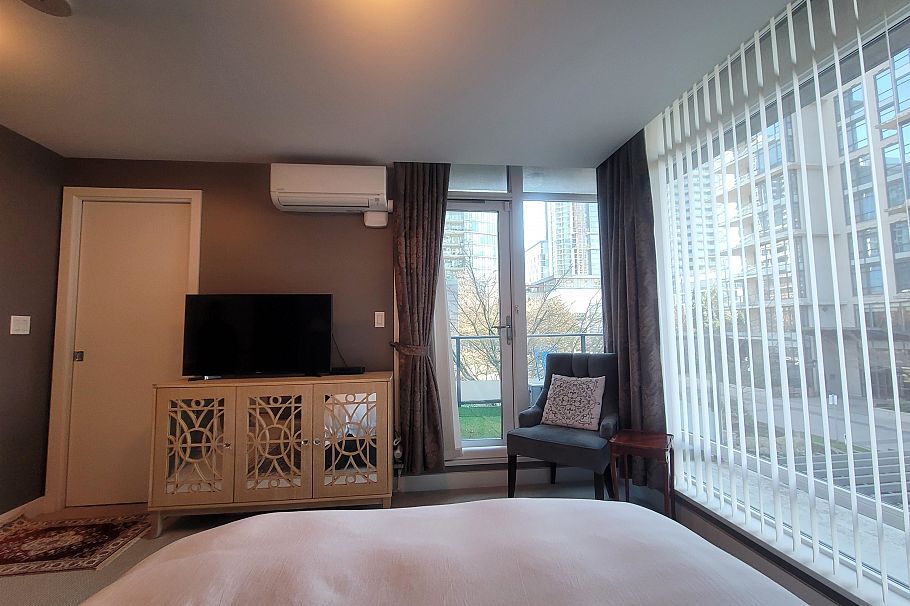 TH2 2077 Rosser Avenue Burnaby, BC - 23