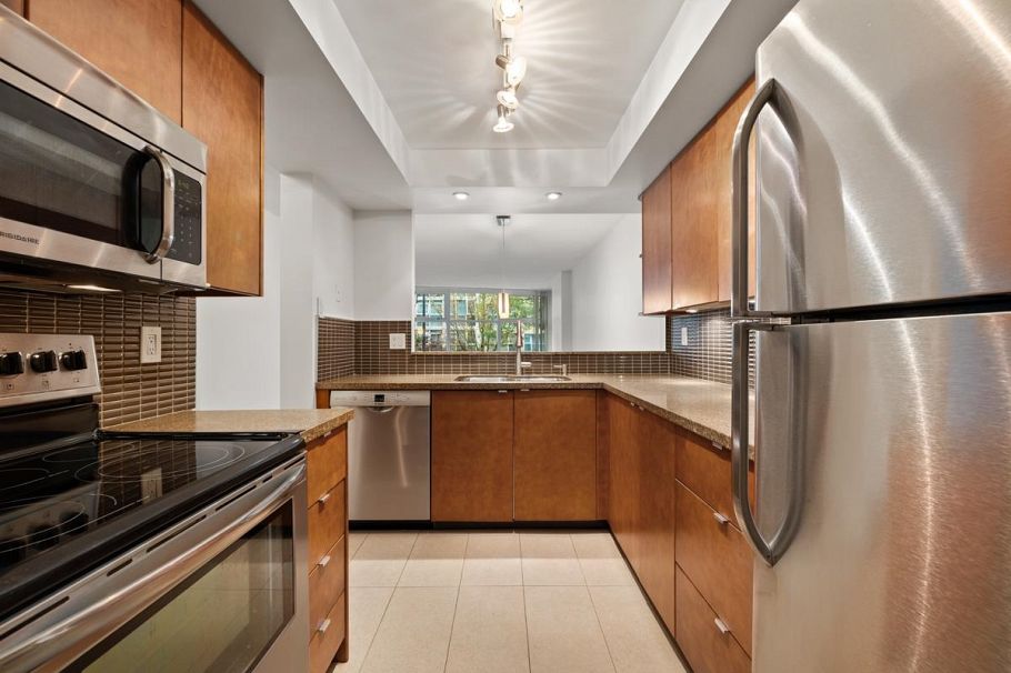 B106 1331 Homer Street Vancouver, BC - 12