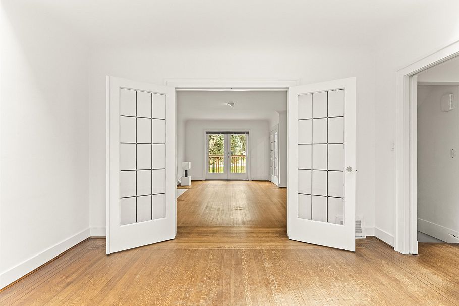 3545 W King Edward Avenue Vancouver, BC - 4