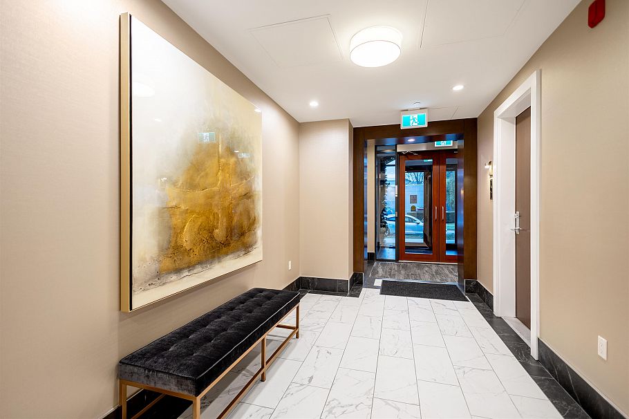 204 1009 Laurier Avenue Vancouver, BC - 38