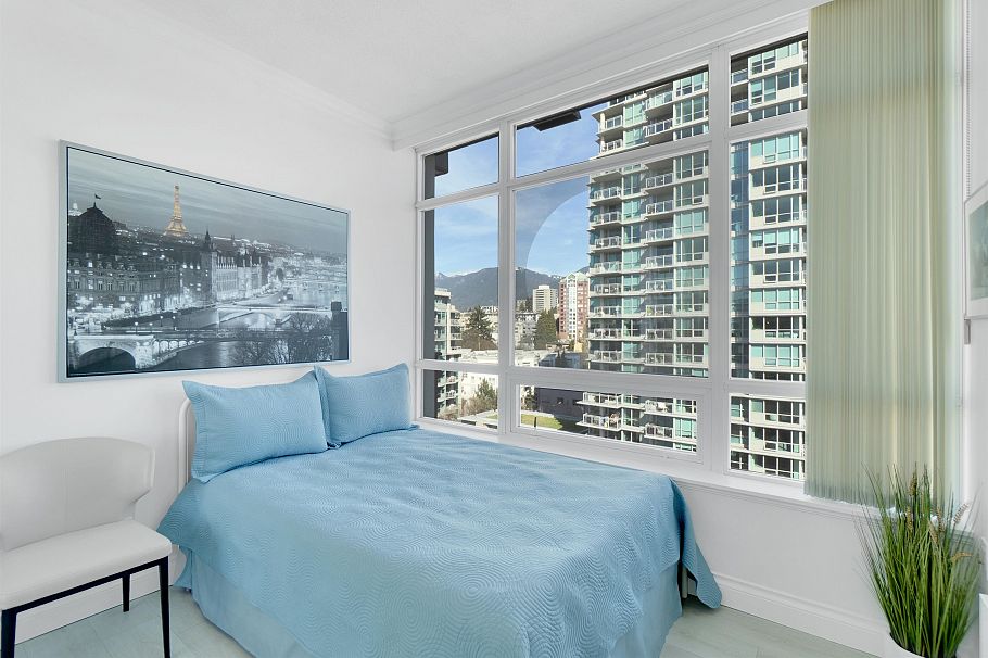 1102 172 Victory Ship Way North Vancouver, BC - 4