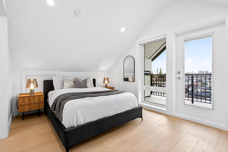 2 6933 Prince Edward Street Vancouver, BC - 21