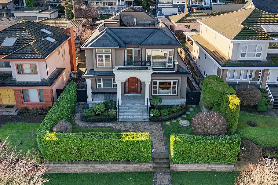 3369 Puget Drive Vancouver, BC - 3