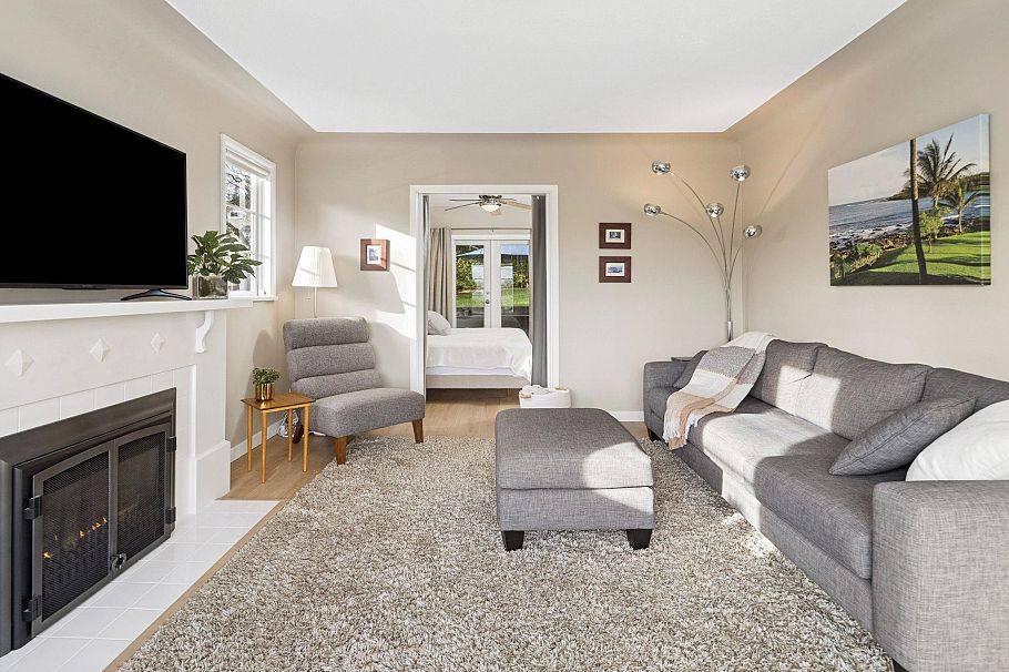 506 Tempe Crescent North Vancouver, BC - 3