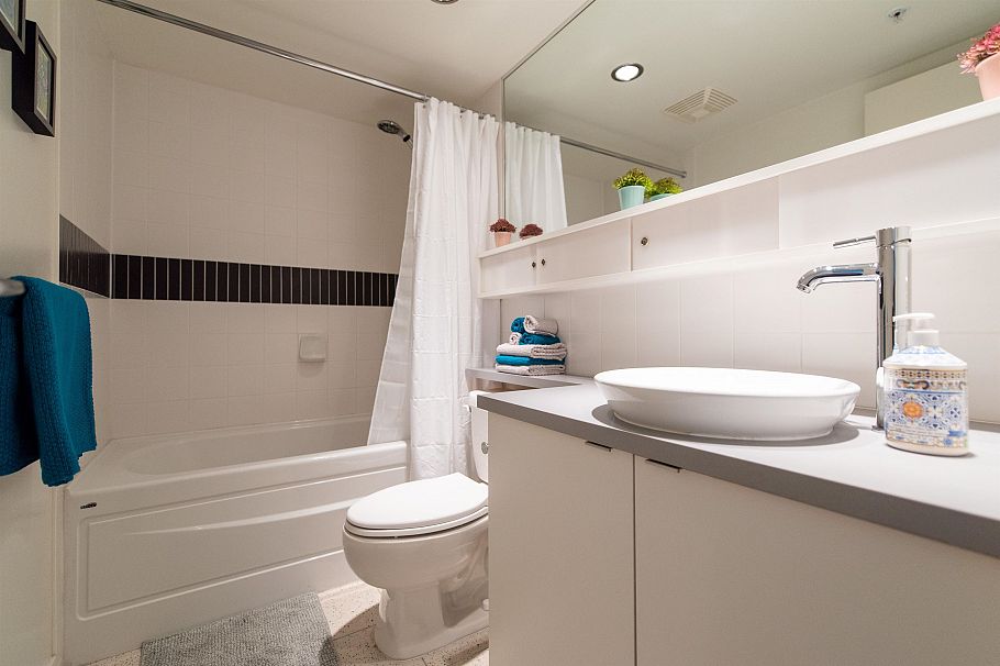 2106 939 Expo Boulevard Vancouver, BC - 12