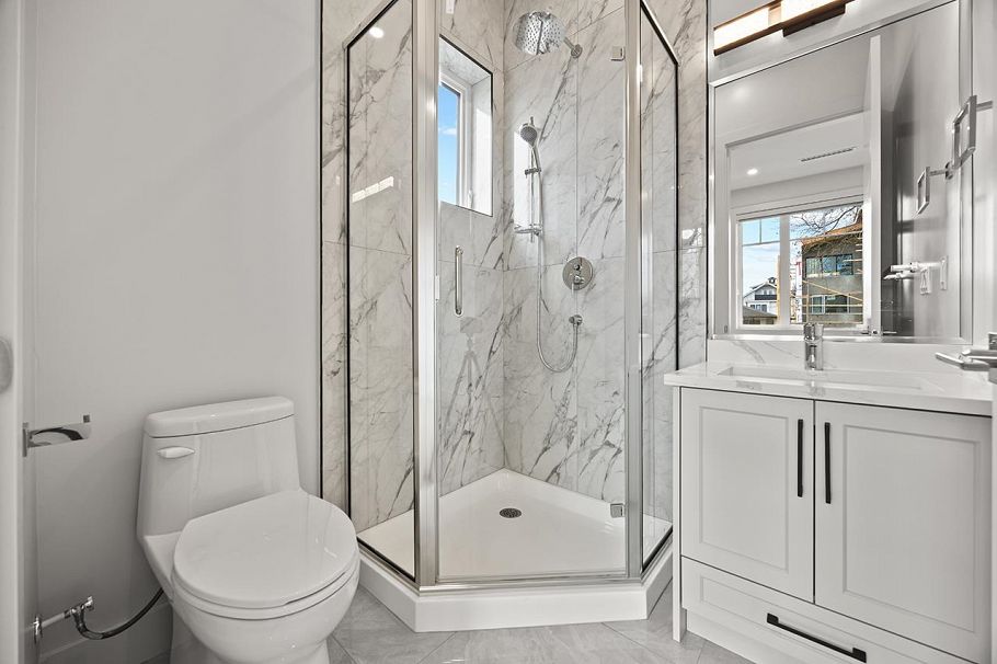 3015 E 19th Avenue Vancouver, BC - 20