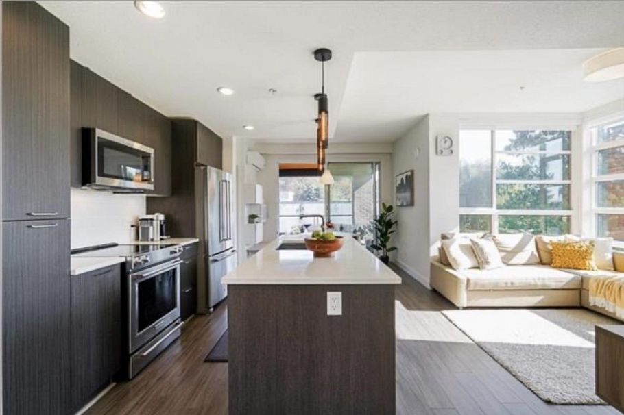 310 719 W 3rd Street North Vancouver, BC - 1