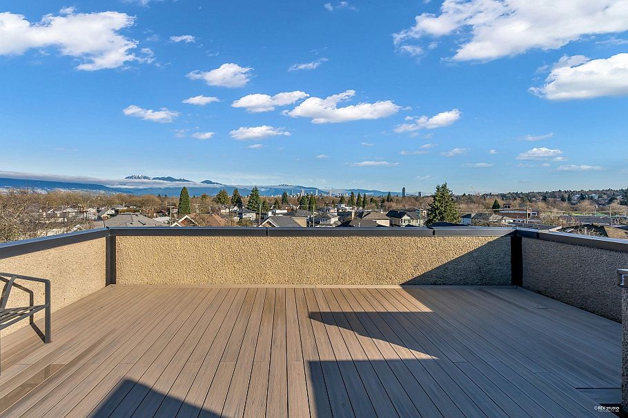 3369 Puget Drive Vancouver, BC - 35