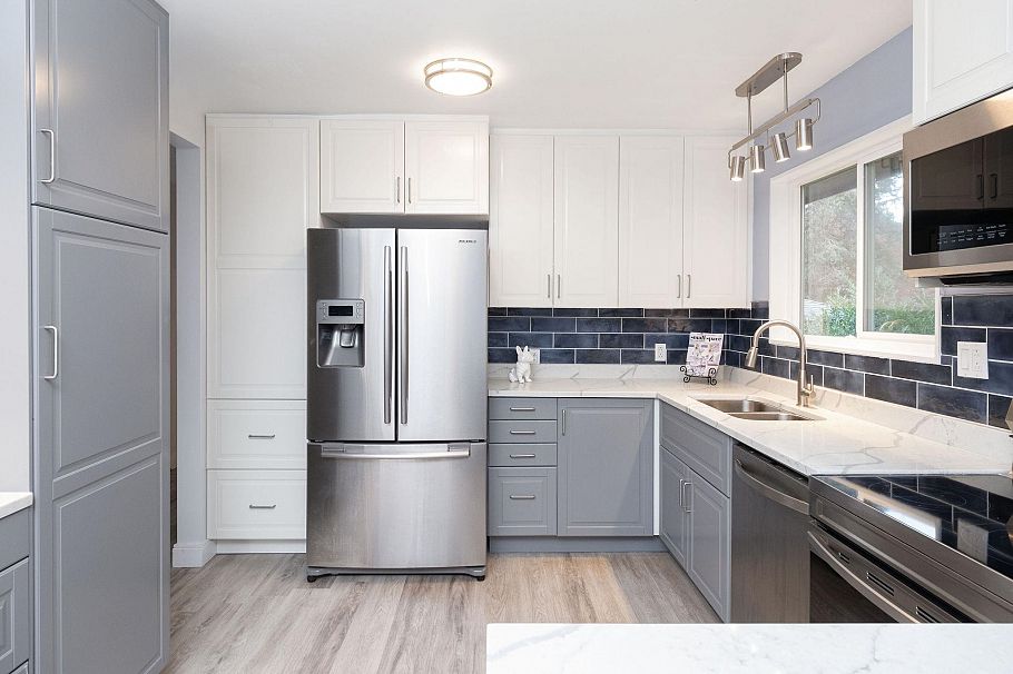 2644 Kilmarnock Crescent North Vancouver, BC - 8