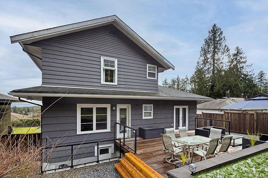 506 Tempe Crescent North Vancouver, BC - 33