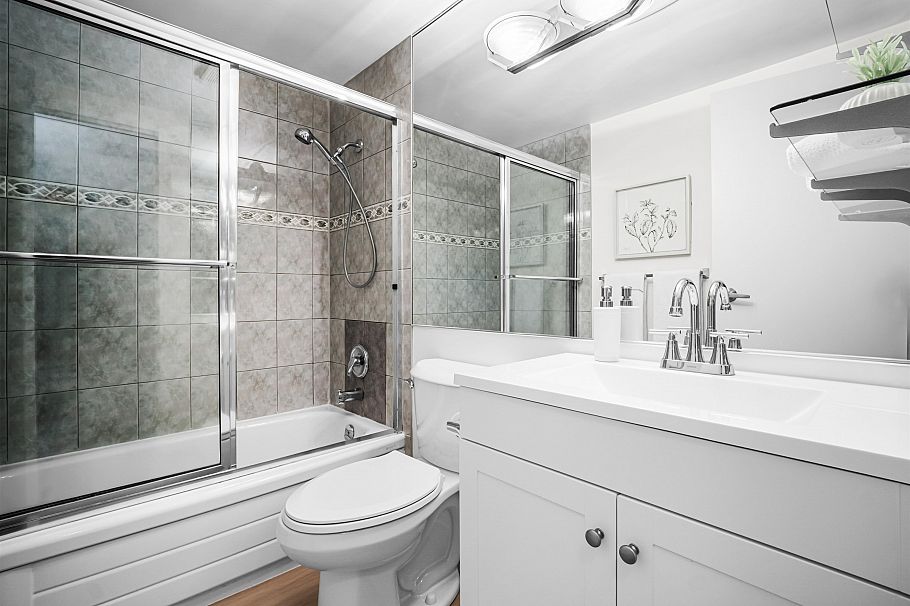 313 975 E Broadway Vancouver, BC - 19