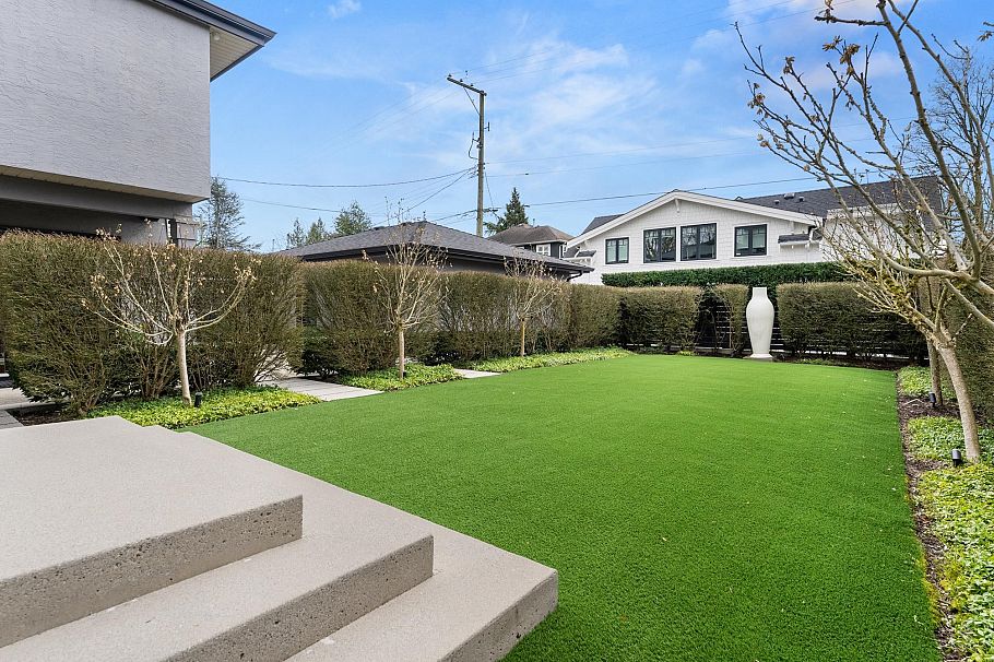 2496 W 36th Avenue Vancouver, BC - 13