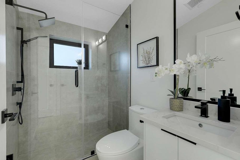 2 3558 Turner Street Vancouver, BC - 7