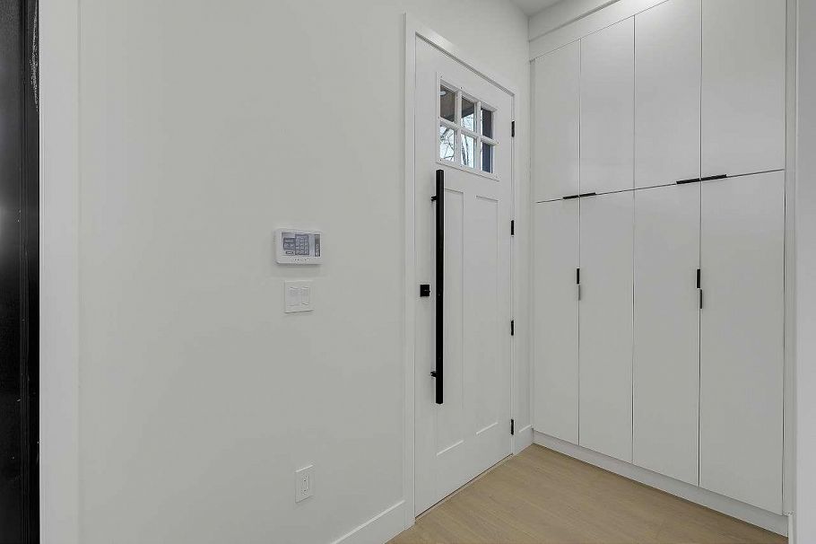 1 3558 Turner Street Vancouver, BC - 23