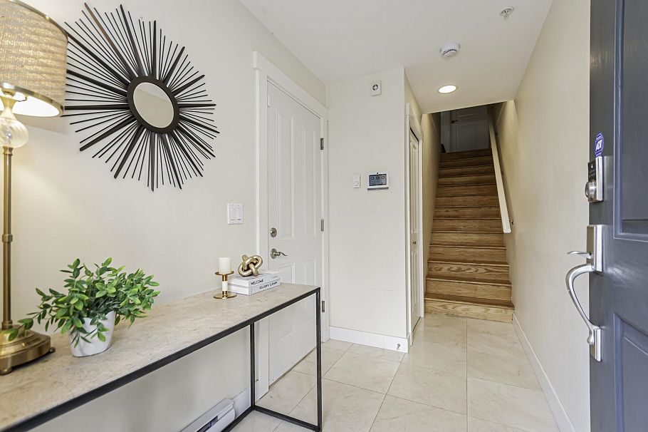 6608 Arbutus Street Vancouver, BC - 6