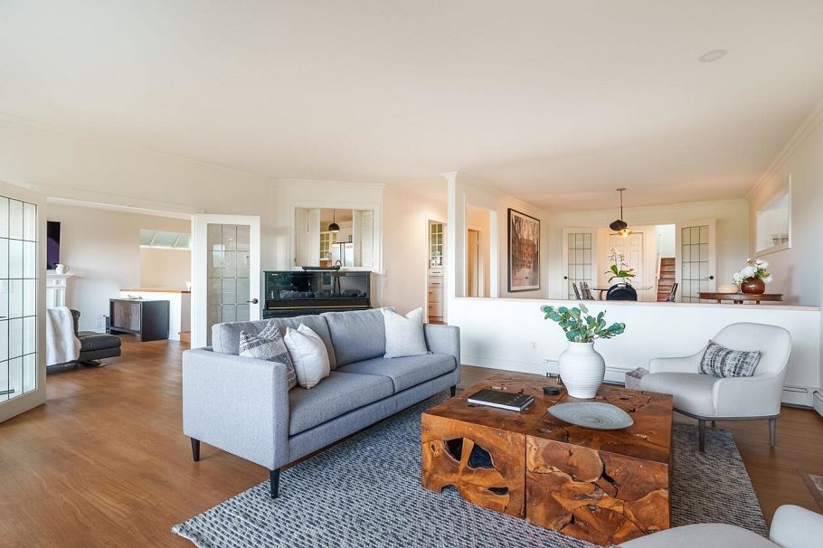 1987 W 35th Avenue Vancouver, BC - 11