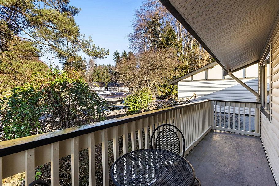 54 912 Premier Street North Vancouver, BC - 18