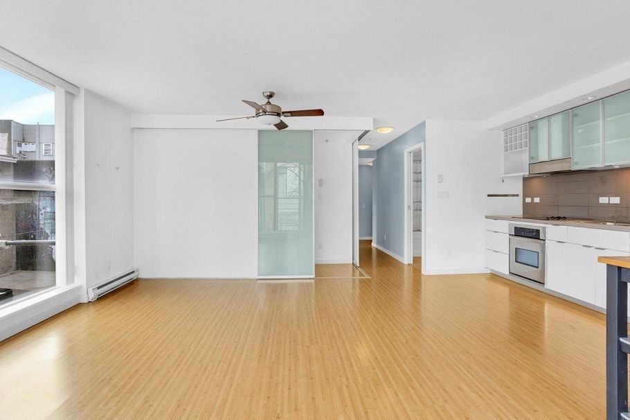 311 168 Powell Street Vancouver, BC - 9