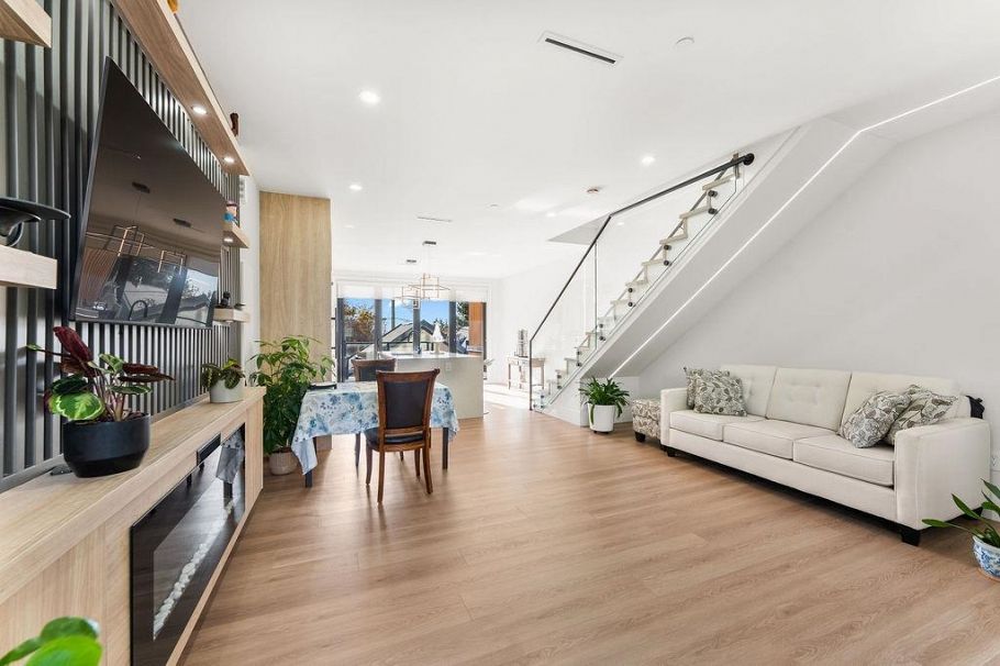 1766 E 64th Avenue Vancouver, BC - 7