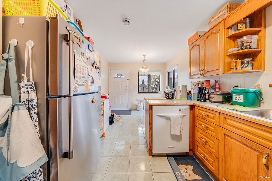 3308 Wellington Avenue Vancouver, BC - 11