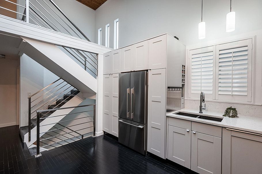 2103 W Keith Road North Vancouver, BC - 15