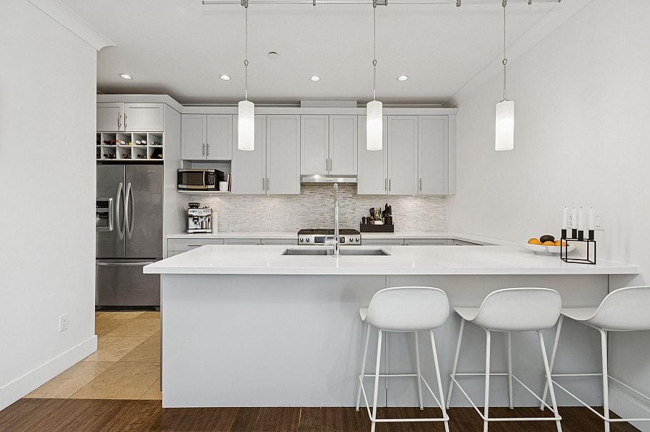 4 651 W 14th Street North Vancouver, BC - 21