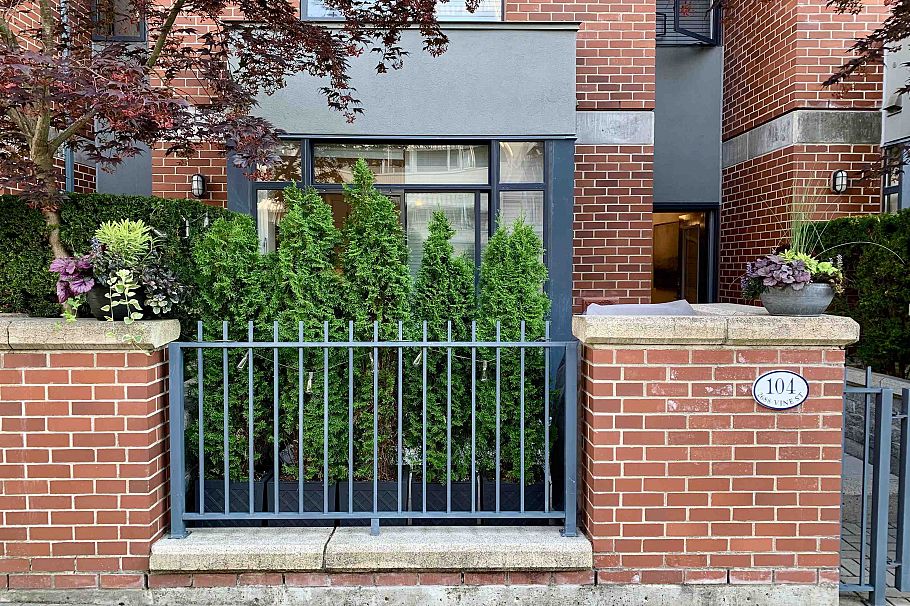 104 2688 Vine Street Vancouver, BC - 2