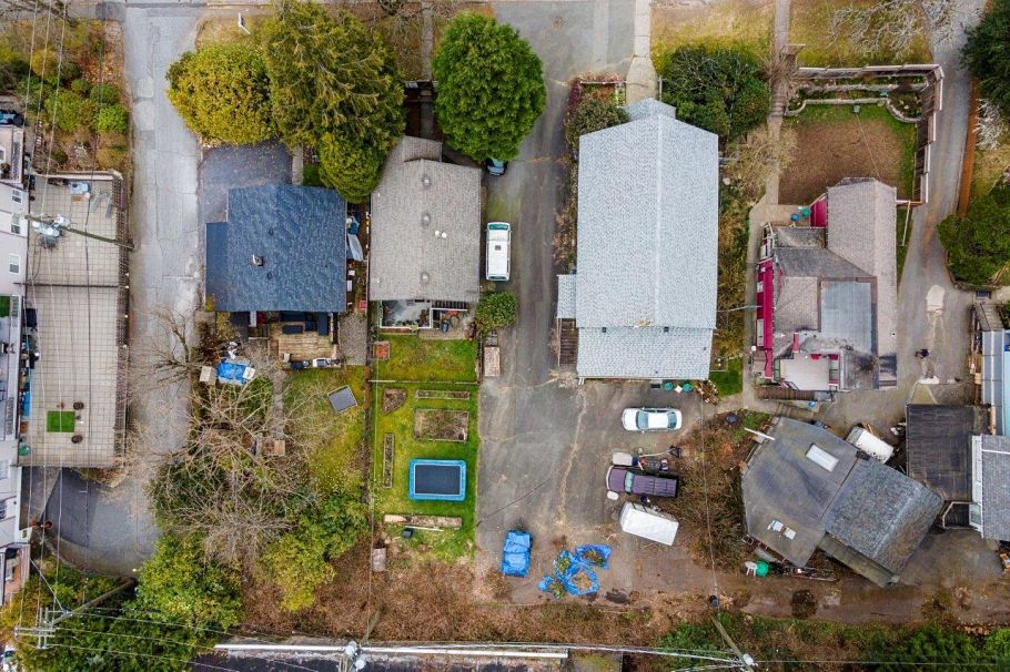 131 E Kings Road North Vancouver, BC - 7