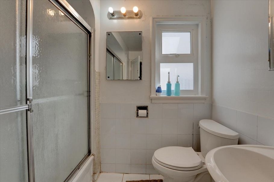 155 E 54th Avenue Vancouver, BC - 21