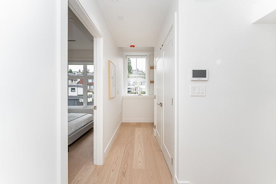 1 2837 Oliver Crescent Vancouver, BC - 10