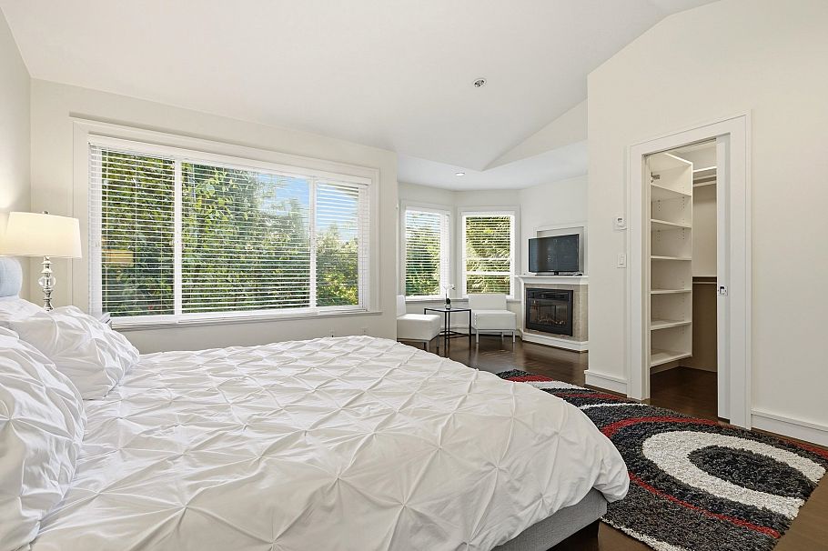 1017 Canyon Boulevard North Vancouver, BC - 17