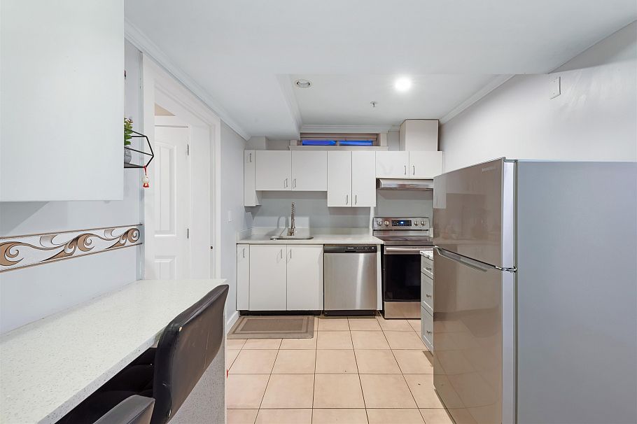 7778 Nanaimo Street Vancouver, BC - 12