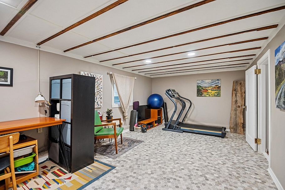 1652 E 33rd Avenue Vancouver, BC - 30