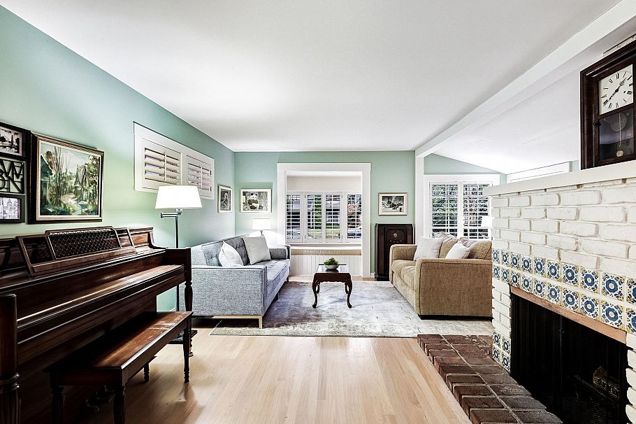 2103 W Keith Road North Vancouver, BC - 5