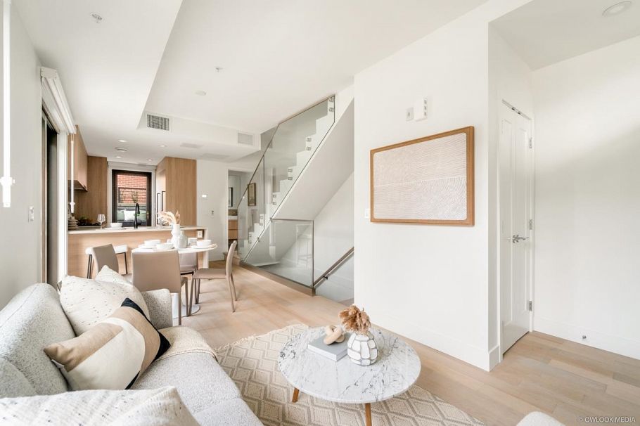 6322 Oak Street Vancouver, BC - 4