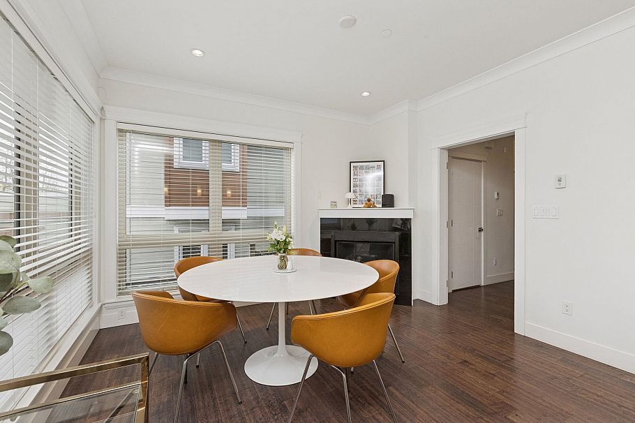 4 651 W 14th Street North Vancouver, BC - 14