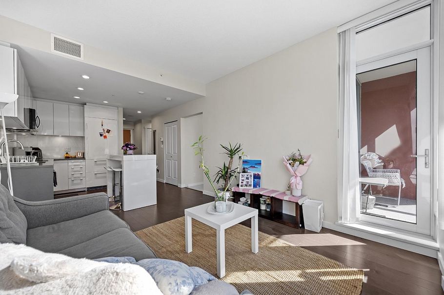 1206 5728 Berton Avenue Vancouver, BC - 11