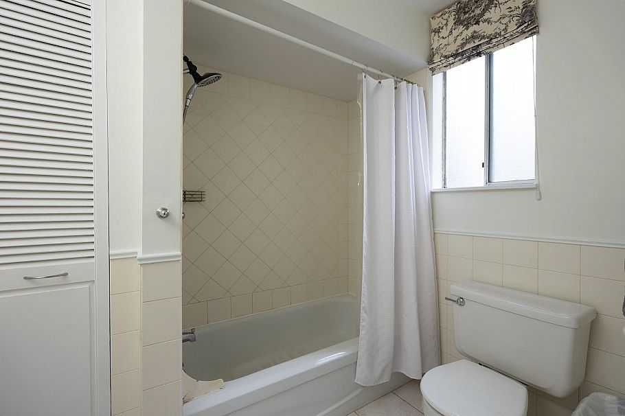 2103 W Keith Road North Vancouver, BC - 21